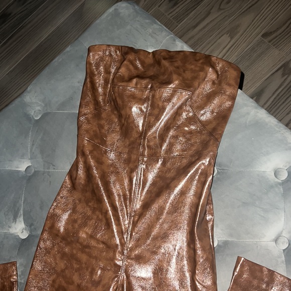 Faux leather jumpsuit - Picture 4 of 4